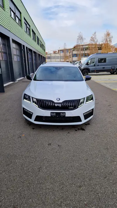 Skoda Octavia Combi RS 245 TSI — Break sportif, 119'000 km, freins neufs — side view