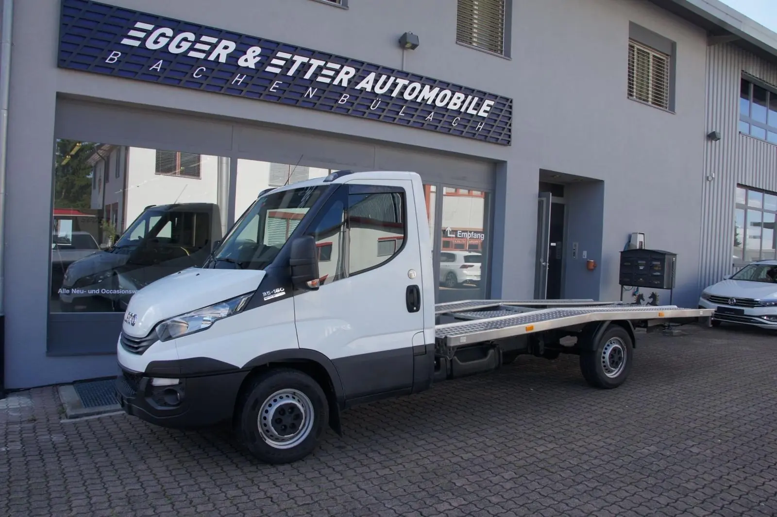 IVECO Daily 35 S 16 A8 D — Utilitaire fiable 156 ch, boîte auto, 272'000 km — Außenansicht
