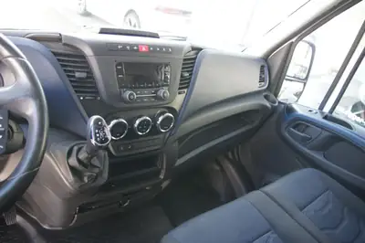 IVECO Daily 35 S 16 A8 D — Utilitaire fiable 156 ch, boîte auto, 272'000 km — Detail