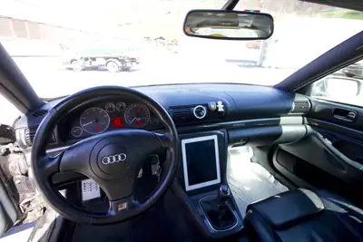 Audi S4 B5 Break 2000 — Break sportif authentique, 265 ch et transmission manuelle — Thumbnail 12