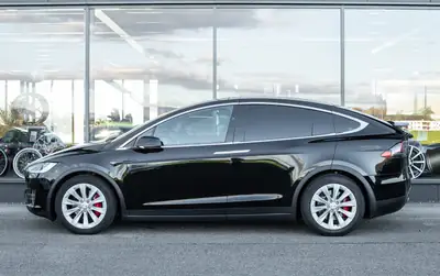 Tesla Model X 100D Performance Ludicrous+ — SUV électrique haute performance, 36'000 km — interior