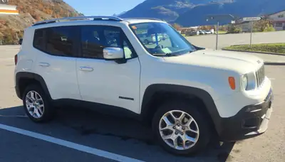 Jeep Renegade 2.0 CRD Limited AWD — SUV compact diesel, 4x4 intégral, 150'000 km — exterior view