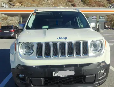 Jeep Renegade 2.0 CRD Limited AWD — SUV compact diesel, 4x4 intégral, 150'000 km — interior