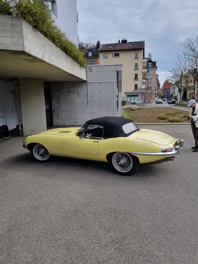 Jaguar E 1,5 Cabriolet 1968 — Légende britannique restaurée, moteur révisé — fianco