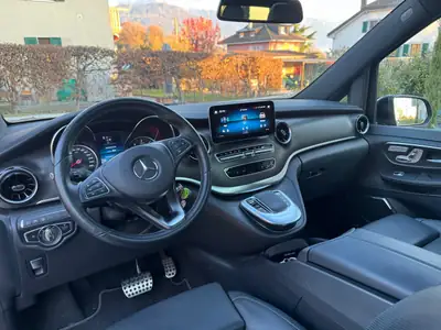 Mercedes-Benz V 300 d Swiss Edition — Monospace 7 places, motorisation diesel efficace — interior
