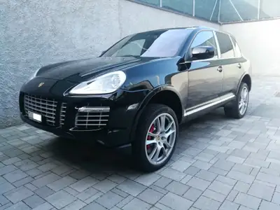 Porsche Cayenne 957 Turbo S — SUV haute performance, 540 ch, entretien impeccable — vue extérieure