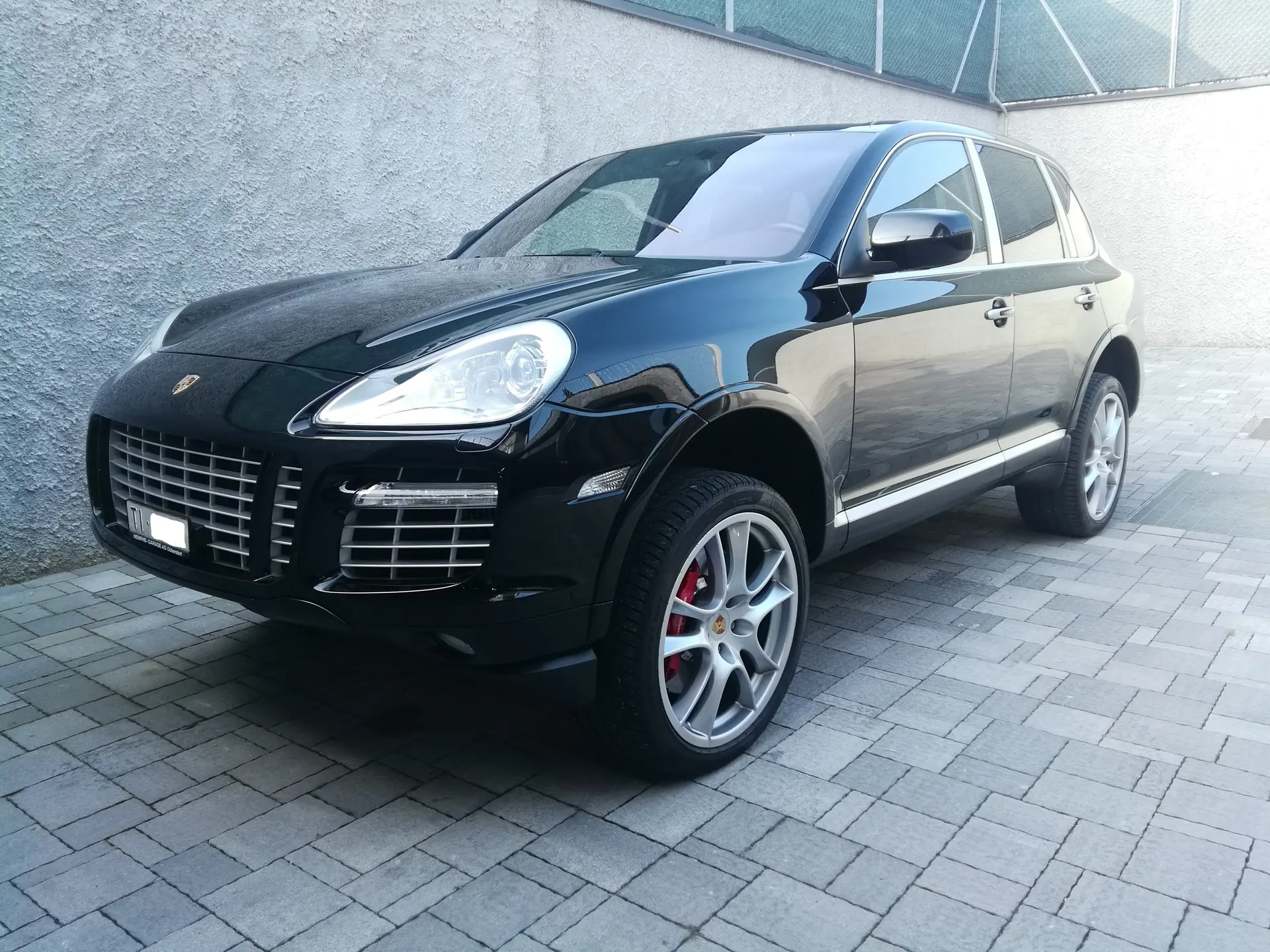 Porsche Cayenne 957 Turbo S — SUV haute performance, 540 ch, entretien impeccable — vue extérieure