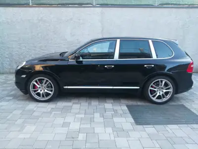 Porsche Cayenne 957 Turbo S — SUV haute performance, 540 ch, entretien impeccable — détail