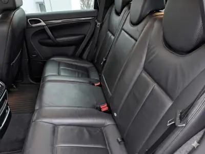 Porsche Cayenne 957 Turbo S — SUV haute performance, 540 ch, entretien impeccable — Miniature 10