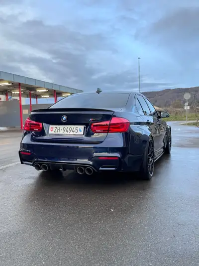 BMW M3 Competition 2018 — Berline sportive 450 ch, boîte manuelle, accident-free — tableau de bord