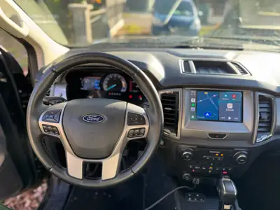 Ford Ranger Limited 2.0 Eco Blue 4x4 — Pick-up premium avec cellule Alucab camper — rear view
