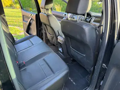 Ford Ranger Limited 2.0 Eco Blue 4x4 — Pick-up premium avec cellule Alucab camper — Thumbnail 11