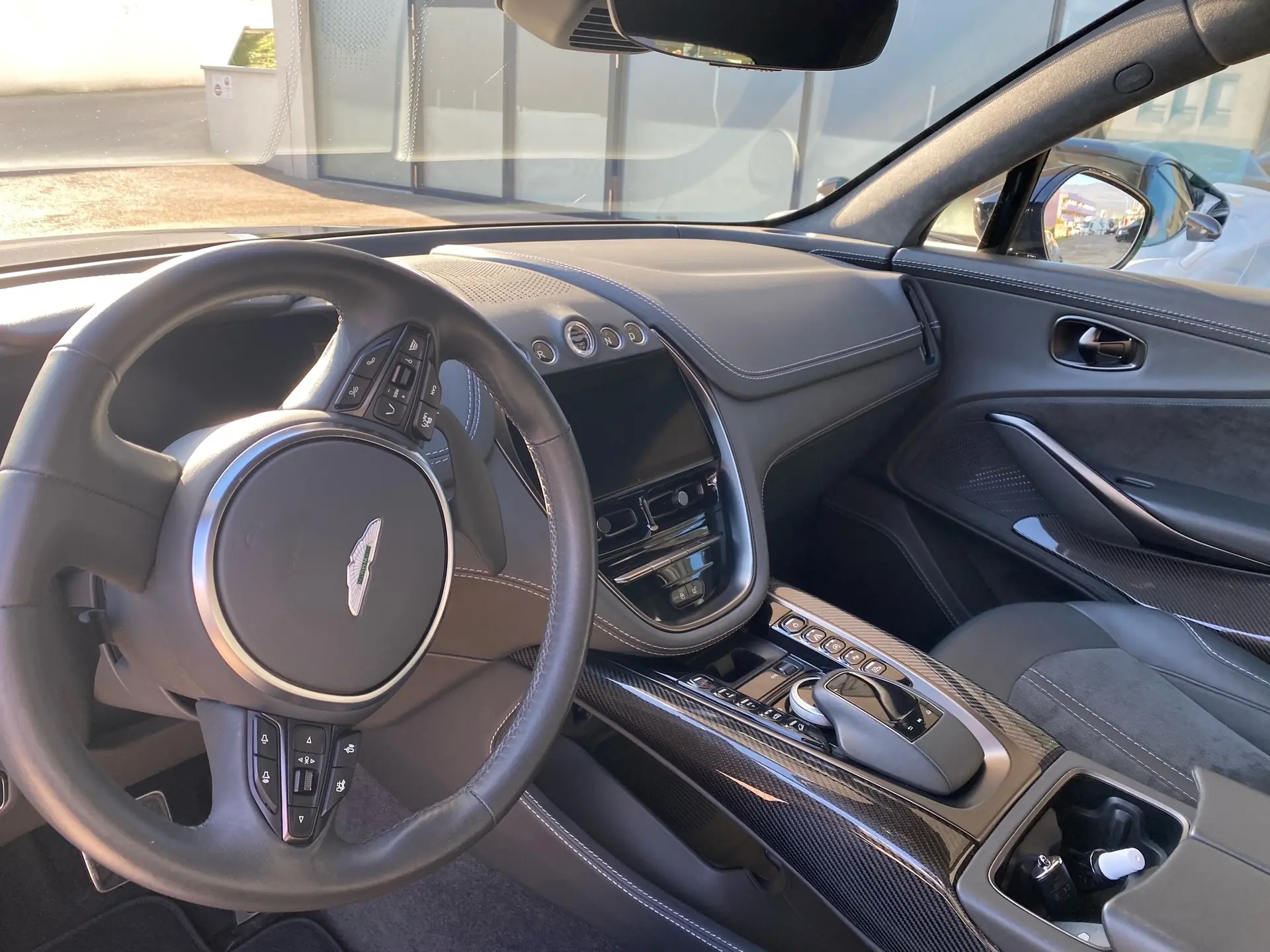 Aston Martin DBX 2022 occasion Neuchâtel — 2