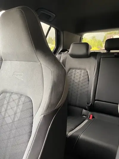 VW Golf 1.5 TSI ACT R-Line — Compacte dynamique, 68'000 km seulement — Miniatur 12