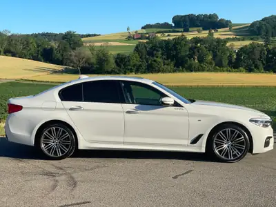 BMW 520d xDrive M-Sport — Berline diesel performante, 83 500 km, traction intégrale — rear view