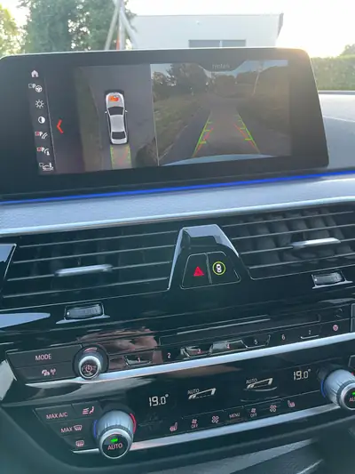 BMW 520d xDrive M-Sport — Berline diesel performante, 83 500 km, traction intégrale — Thumbnail 12