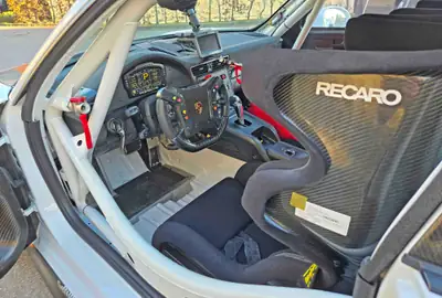 Porsche 911 GT2 RS Clubsport — Légendaire hypervoiture de piste, Nr. 062/200, sans sinistre — tableau de bord