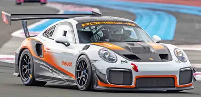 Porsche 911 GT2 RS Clubsport — Légendaire hypervoiture de piste, Nr. 062/200, sans sinistre — intérieur