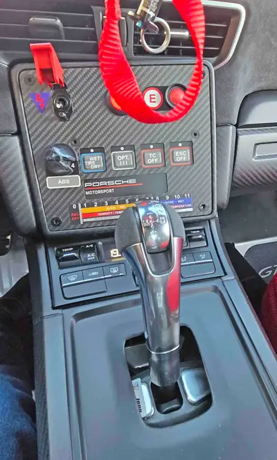 Porsche 911 GT2 RS Clubsport — Légendaire hypervoiture de piste, Nr. 062/200, sans sinistre — Miniature 8