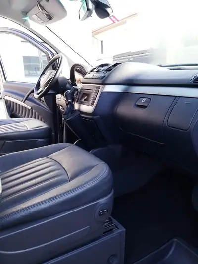Mercedes-Benz Viano — Monospace premium diesel, 53'500 km, sans accident — Detail