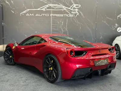 Ferrari 488 GTB — Le coupé sport italien ultime, 670 ch et suspension Novitec — détail