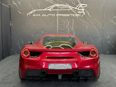 Ferrari 488 GTB — Le coupé sport italien ultime, 670 ch et suspension Novitec — tableau de bord