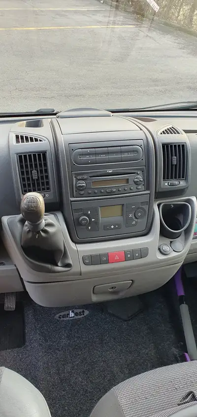 Peugeot Boxer 335-160 FL2 — Utilitaire diesel robuste, révision complète incluse — Miniatura 7