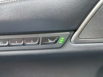 BMW 730d 48V — Berline de luxe diesel, 76 000 km, équipements premium — Miniatura 10