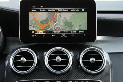 Mercedes-Benz GLC 63 AMG Coupé — 510 ch, 4Matic+, pack premium complet — Miniature 15