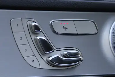 Mercedes-Benz GLC 63 AMG Coupé — 510 ch, 4Matic+, pack premium complet — Miniature 20