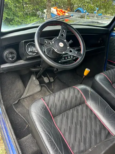 MINI Coupé 1978 — Icône rétro British, moteur essence fiable, faible kilométrage — vista posteriore