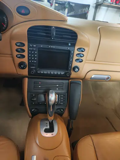 Porsche 911 Carrera 4 2003 — Coupé légendaire, transmission automatique, 144'687 km — détail