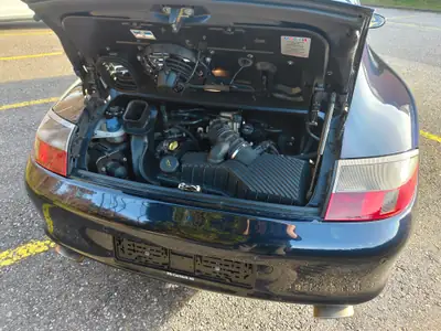 Porsche 911 Carrera 4 2003 — Coupé légendaire, transmission automatique, 144'687 km — intérieur