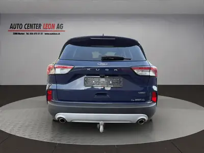 Ford Kuga 2.5 PHEV Titanium X — SUV hybride rechargeable, économe et bien équipé — tableau de bord