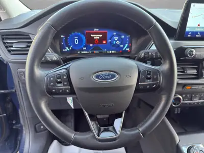 Ford Kuga 2.5 PHEV Titanium X — SUV hybride rechargeable, économe et bien équipé — Miniature 10