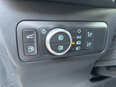 Ford Kuga 2.5 PHEV Titanium X — SUV hybride rechargeable, économe et bien équipé — Miniature 25