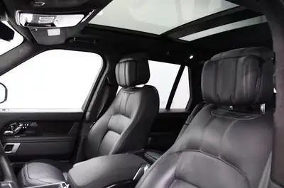 Land Rover Range Rover 5.0 V8 S/C Vogue Autobiography — SUV prestige 525 ch, 42'000 km — arrière