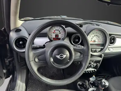 MINI One 2012 — Citadine ludique, entretien à jour, parfait premier achat — Thumbnail 10