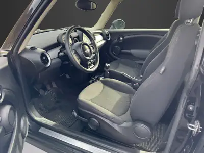 MINI One 2012 — Citadine ludique, entretien à jour, parfait premier achat — Thumbnail 11