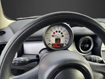 MINI One 2012 — Citadine ludique, entretien à jour, parfait premier achat — Thumbnail 13