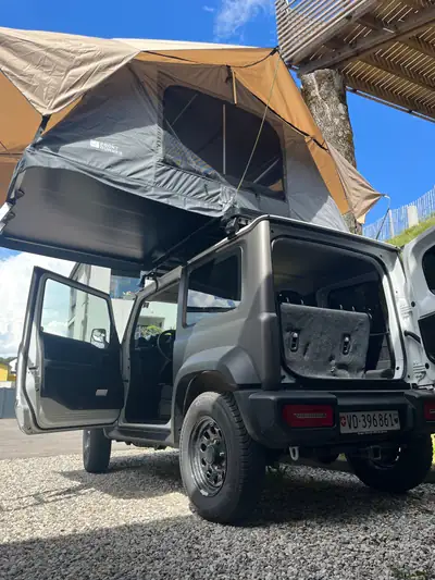 Suzuki Jimny 1.5 Compact+ 4x4 — Le vrai petit 4×4 de route et d'aventure — intérieur