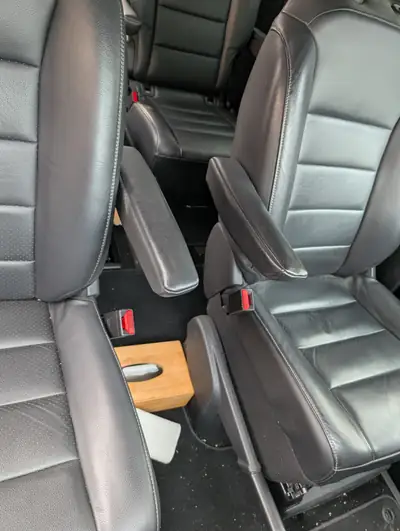 Opel Zafira Life 2.0 CDTI Business M — Monospace 6 places, diesel automatique, 164'000 km — Miniature 9