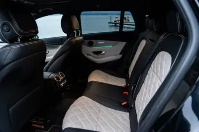 Mercedes-Benz EQC 400 4Matic — SUV électrique premium, 23 300 km seulement — dettaglio