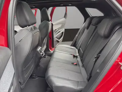 Peugeot 3008 1.5 BlueHDi GT Line — SUV élégant, toit panoramique et technologie automata — Thumbnail 13