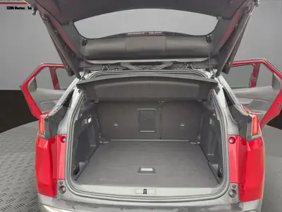 Peugeot 3008 1.5 BlueHDi GT Line — SUV élégant, toit panoramique et technologie automata — Thumbnail 19