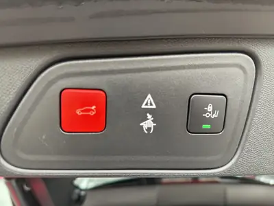 Peugeot 3008 1.5 BlueHDi GT Line — SUV élégant, toit panoramique et technologie automata — Thumbnail 23