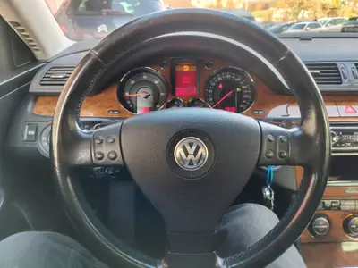 VW Passat Variant 2.0 TDI Comfortline — Break diesel fiable, entretien impeccable — Miniatur 10