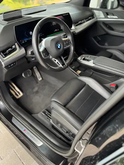 BMW 220 Active Tourer M Sport — Monospace hybride rechargeable, équipement complet, 28000 km seulement — arrière