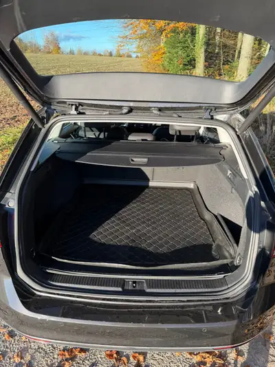 VW Passat 2.0 TDI 4Motion — Break diesel performant, traction intégrale, kilométrage autoroute — Miniature 9
