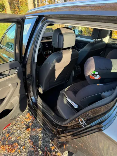 VW Passat 2.0 TDI 4Motion — Break diesel performant, traction intégrale, kilométrage autoroute — Miniature 11